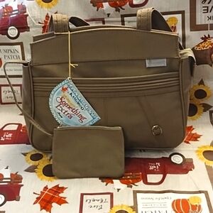 NWT Kangaroo shoulder/handbag